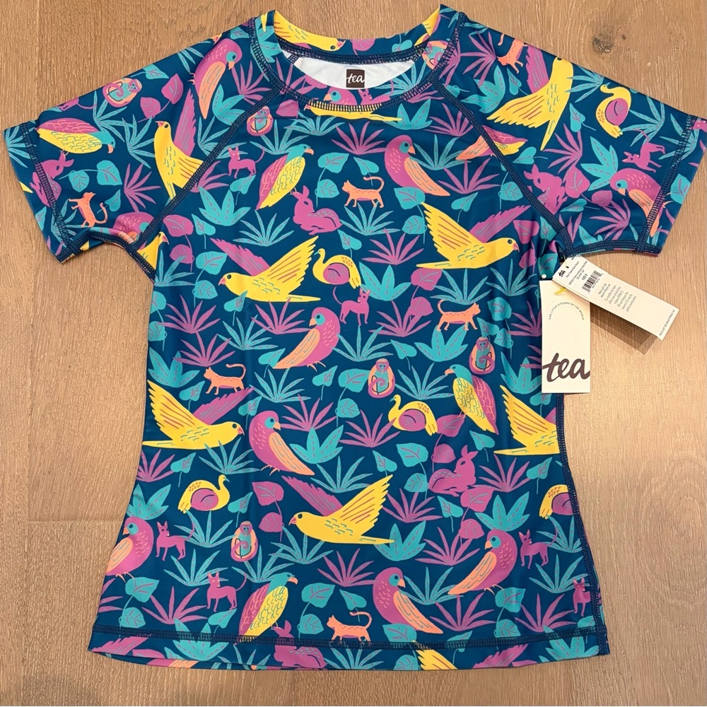 NEW Tea rashguard short sleeve size 8